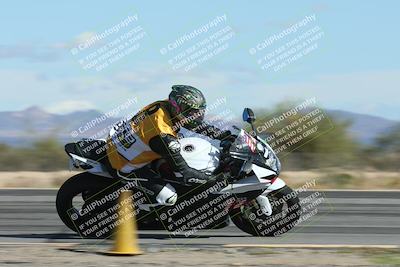 media/Nov-16-2025-Race Pace (Sun) [[8c5fa54630]]/Non Verified Riders (1st 20 Minutes)/3-Turn 3 Inside (11am)/